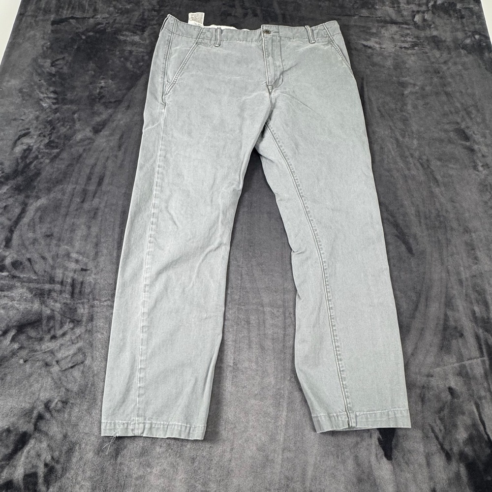 Levi's Chino Pants Mens 34x30 Gray Straight Leg Casual Cotton Trousers 556880001